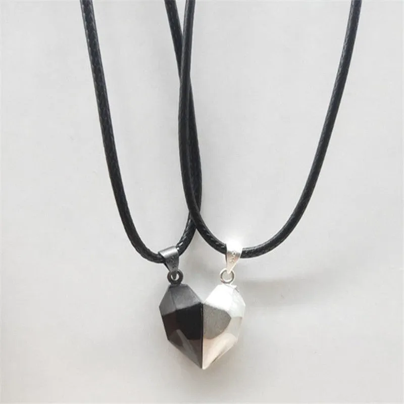 1Pair Magnetic Couple Necklace For Lovers Gothic Punk Heart