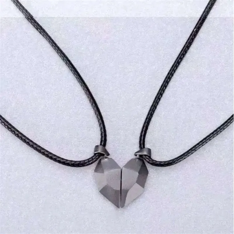 1Pair Magnetic Couple Necklace For Lovers Gothic Punk Heart