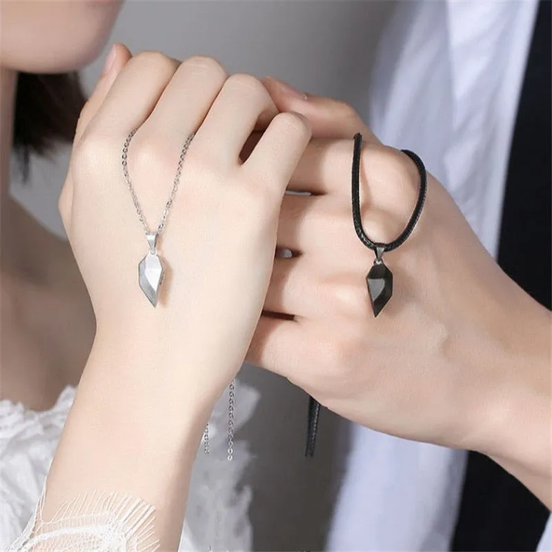 1Pair Magnetic Couple Necklace For Lovers Gothic Punk Heart