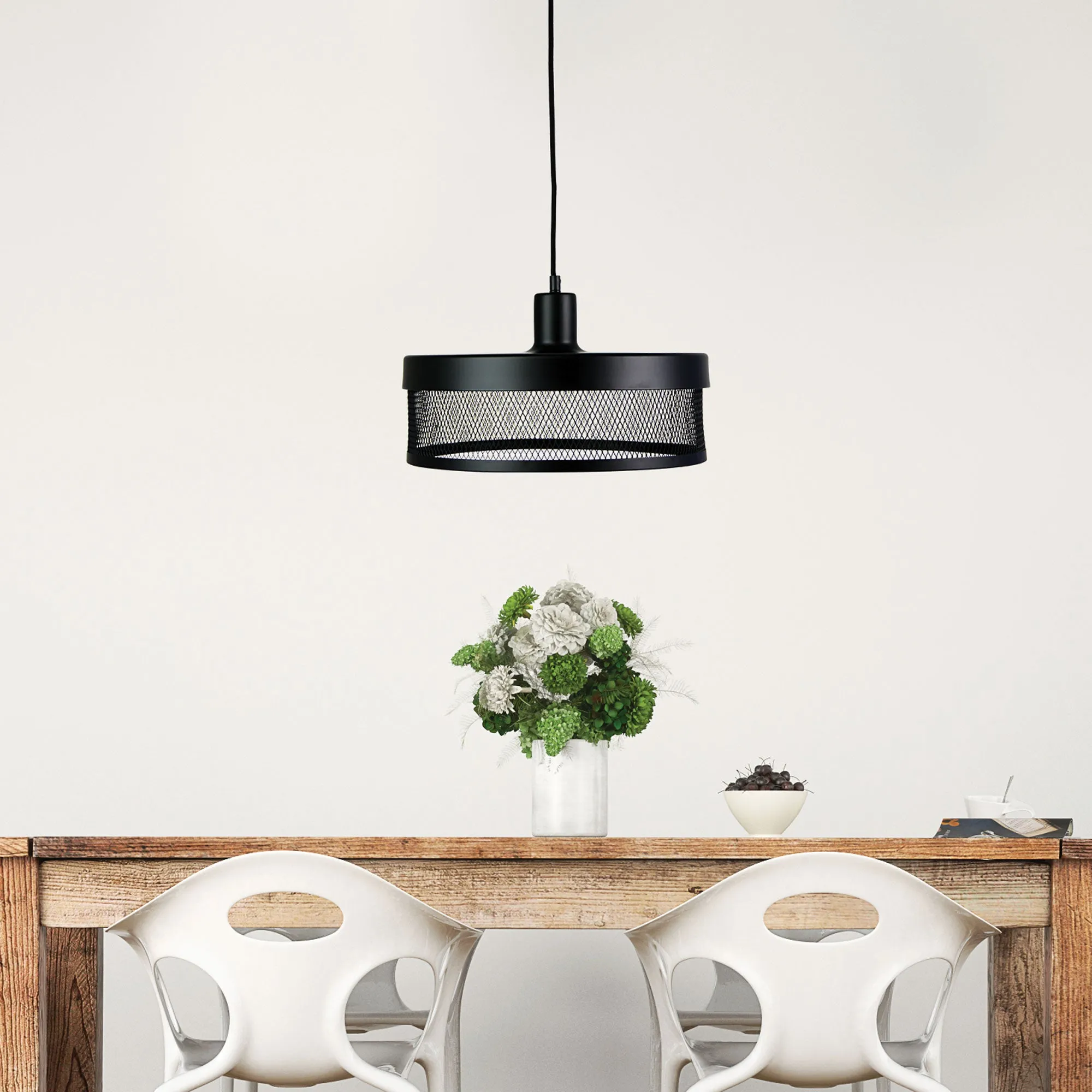 Chester 36 Single Mesh Pendant Black