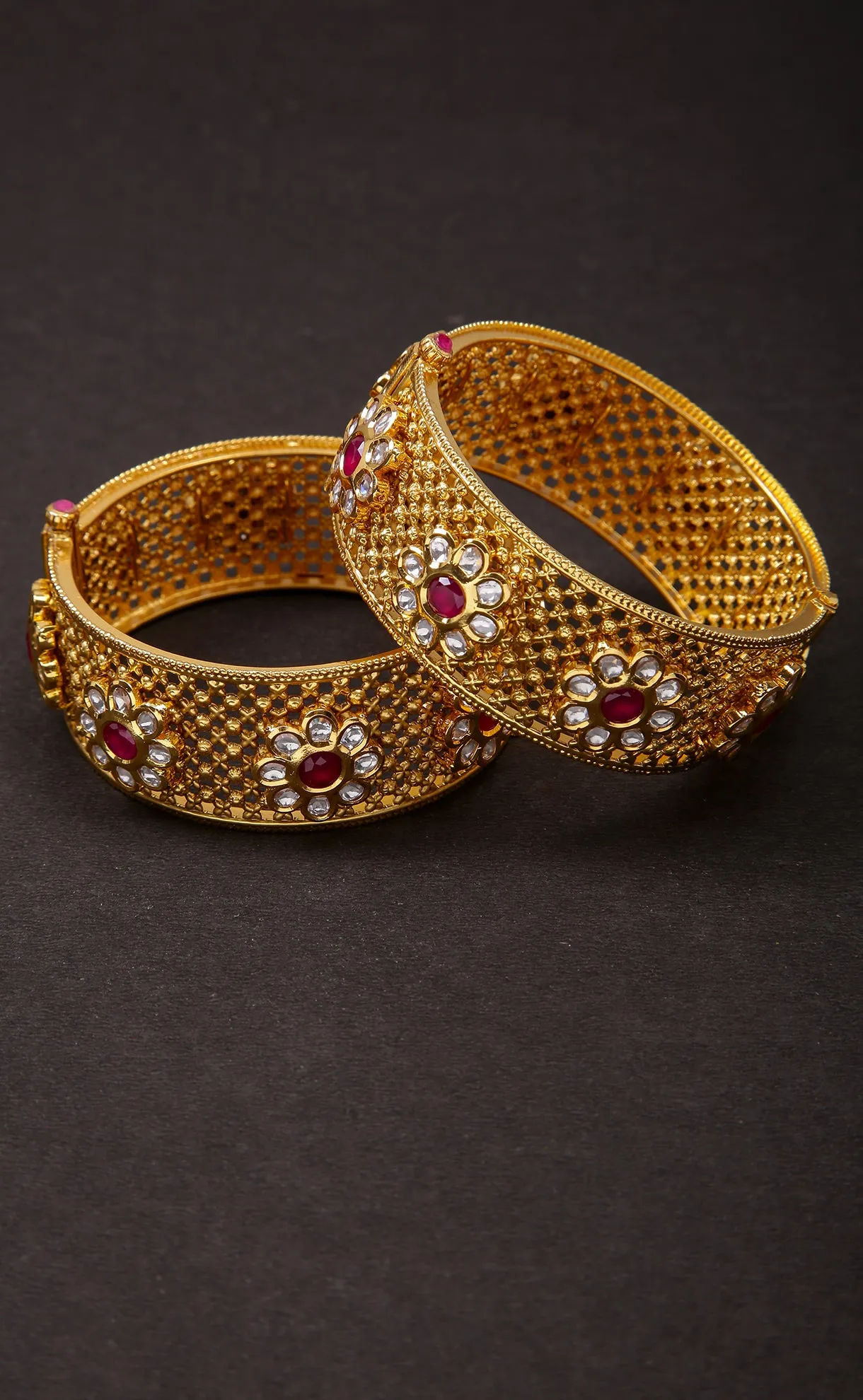 Designer Gold Plated Royal Kundan Openable Bangle/Bracelet (D222)