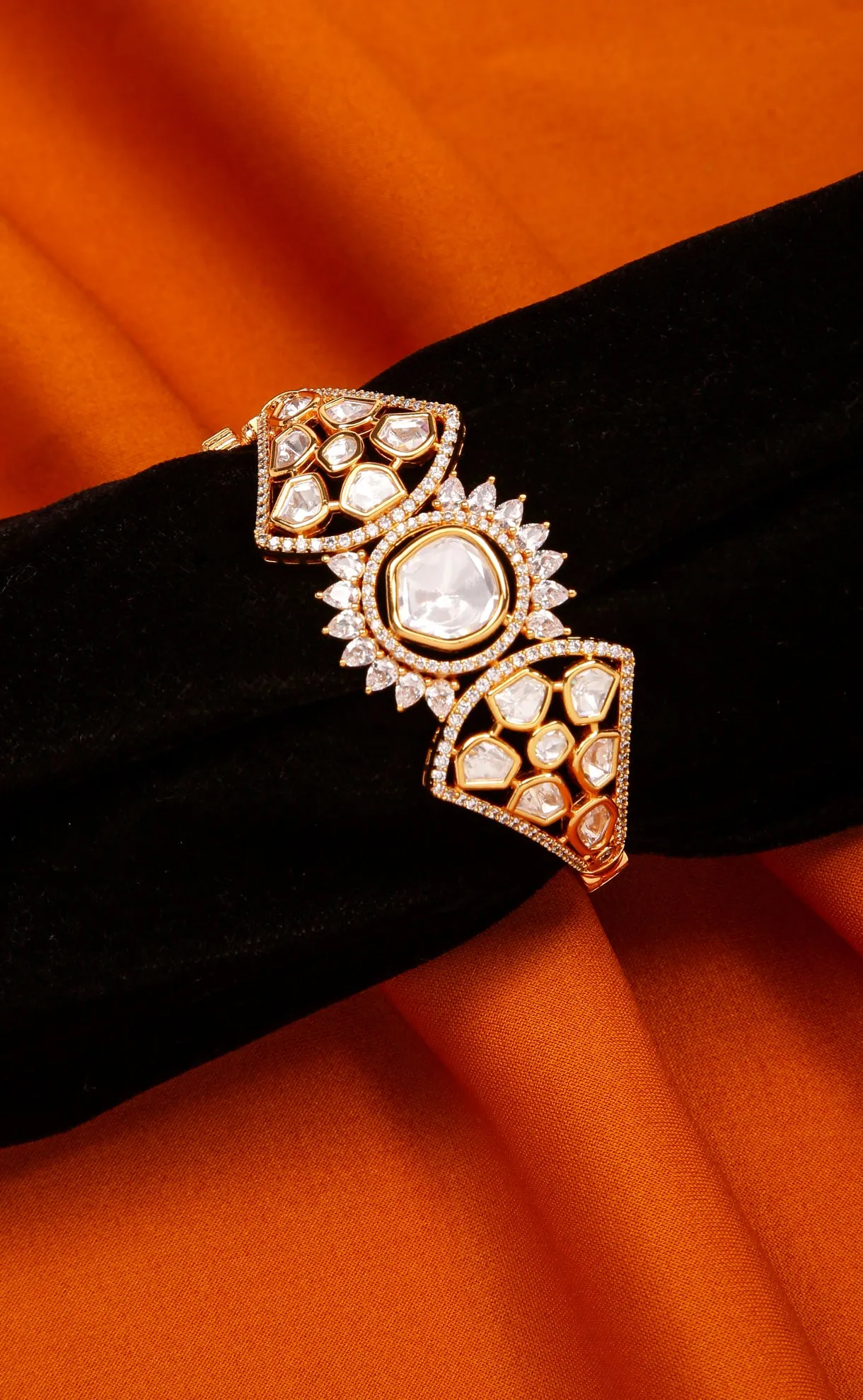Designer Gold Plated Royal Kundan Openable Bracelet (D129)