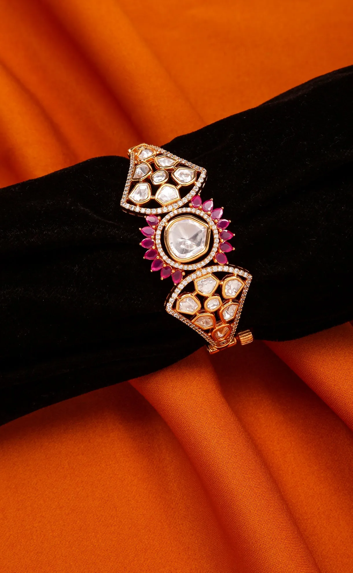 Designer Gold Plated Royal Kundan Openable Bracelet (D129)