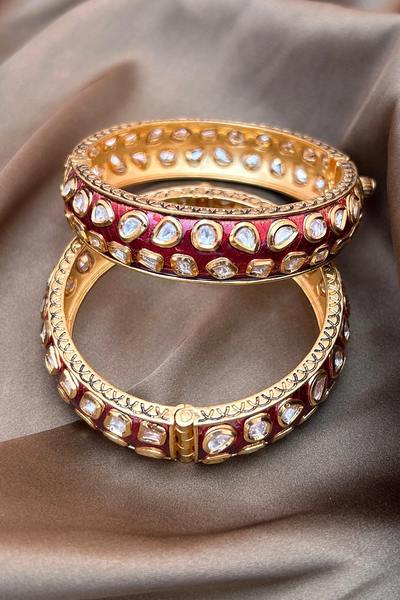 Designer Gold Plated Royal Kundan Openable Bracelet (D183)