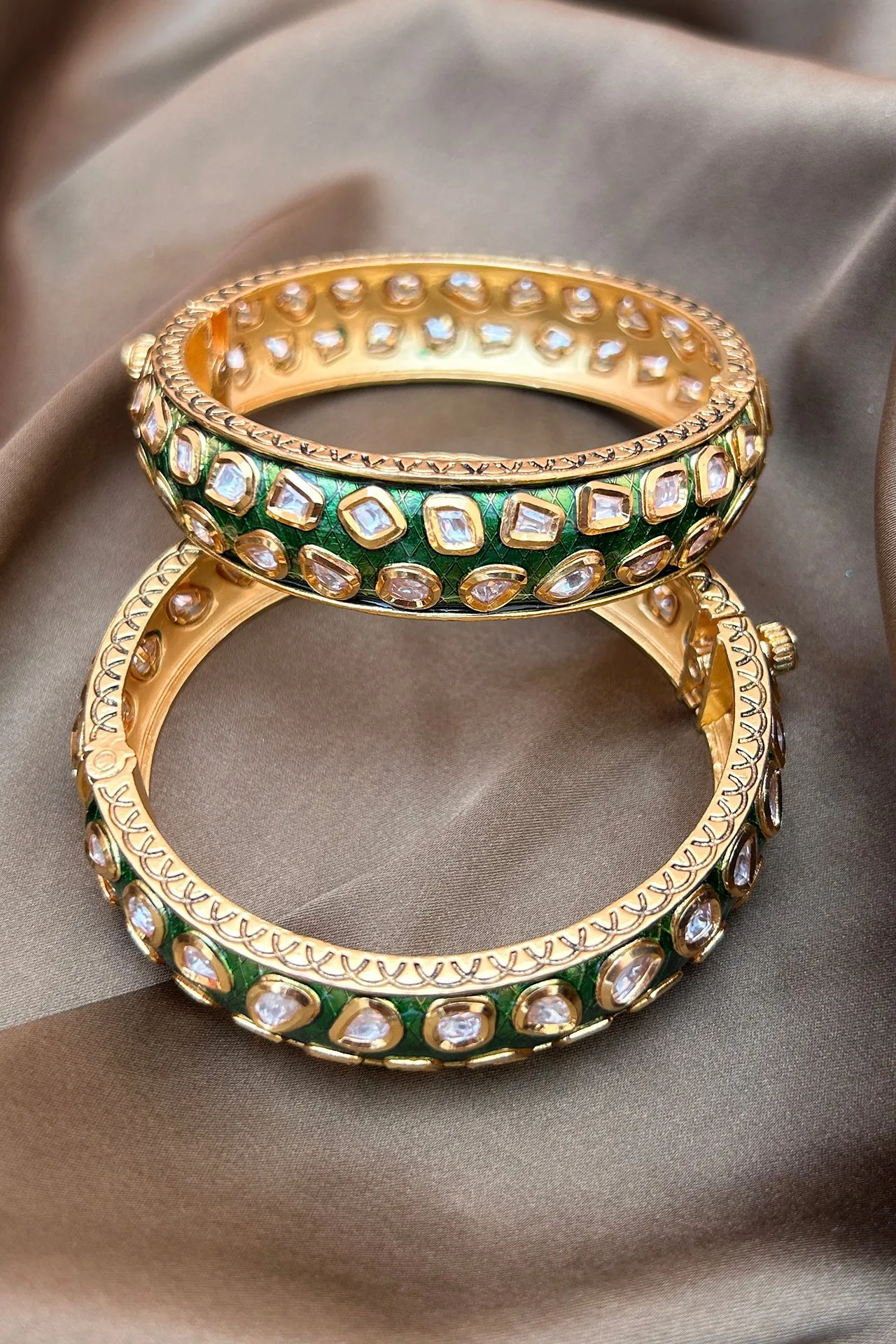 Designer Gold Plated Royal Kundan Openable Bracelet (D183)