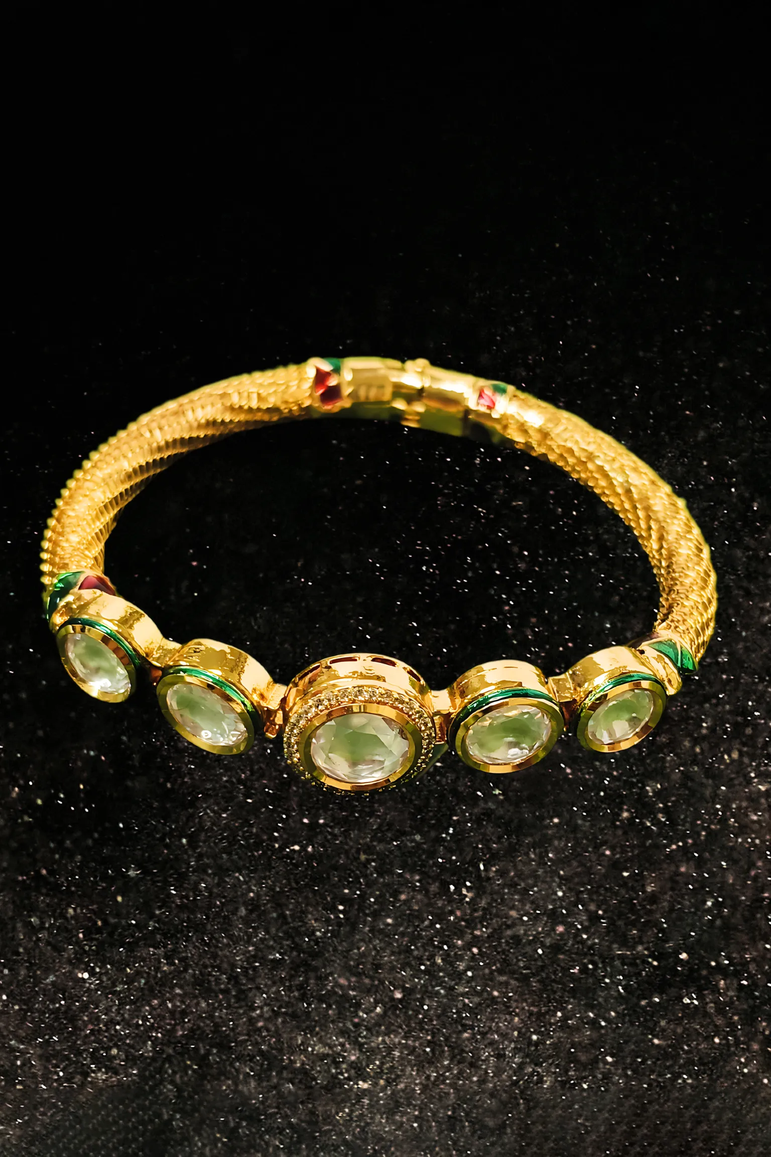 Designer Gold Plated Royal Kundan Openable Bracelet (D192)