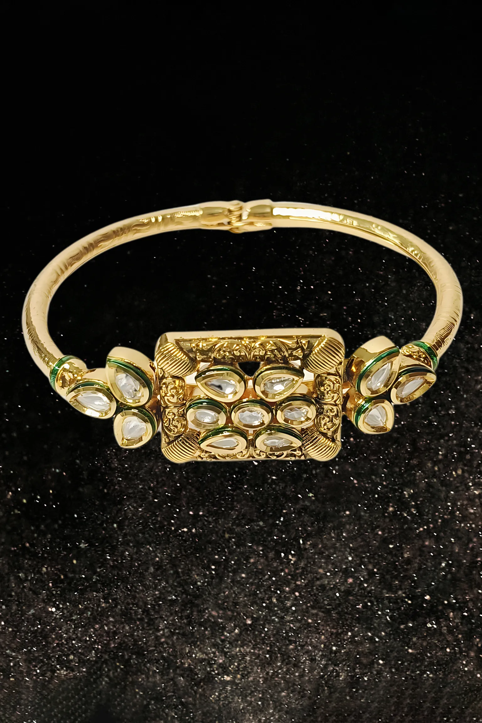 Designer Gold Plated Royal Kundan Openable Bracelet (D193)