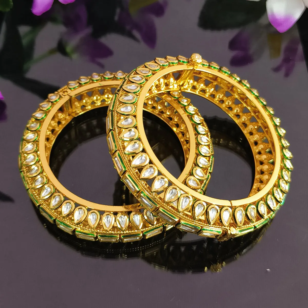 Designer Gold Plated Royal Kundan Openable Bracelet (Design 116)