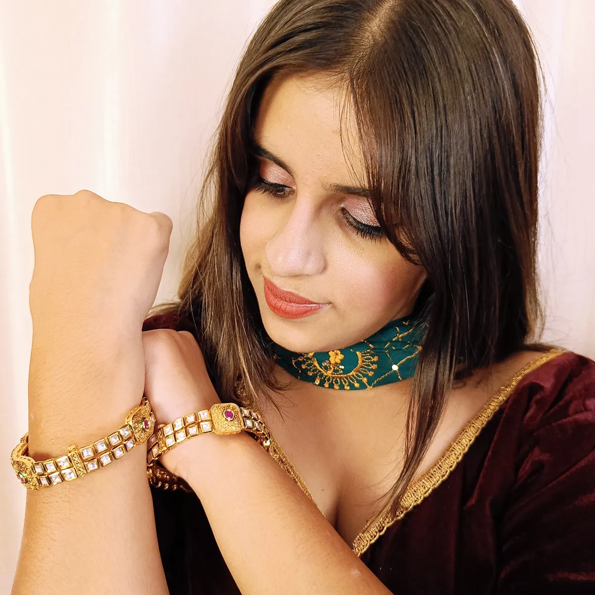 Designer Gold Plated Royal Kundan Openable Bracelet (Design 123)