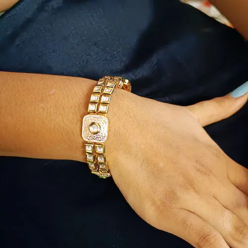 Designer Gold Plated Royal Kundan Openable Bracelet (Design 123)