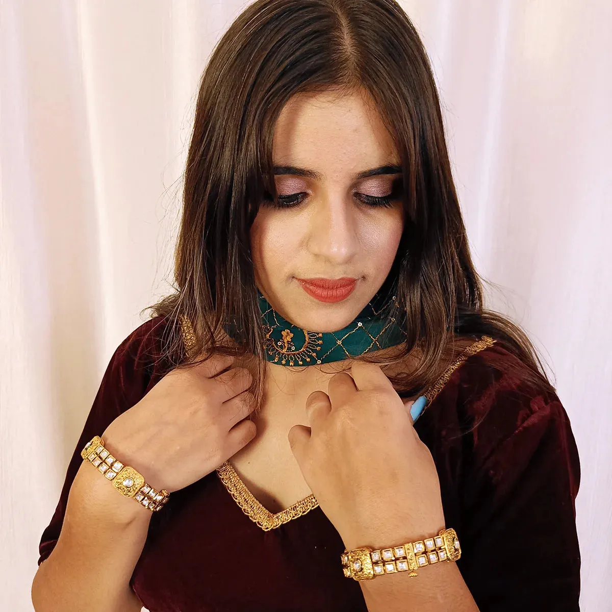 Designer Gold Plated Royal Kundan Openable Bracelet (Design 123)