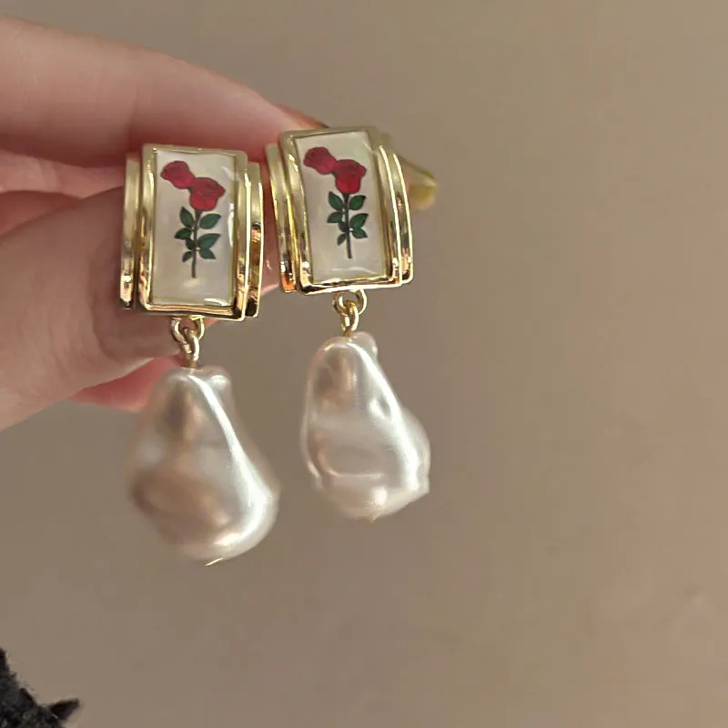 Earring-Silver Needle French Vintage Flower Curved Earrings with Irregular Pearl