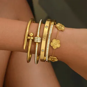 Four-Leaf Clover Lucky Bracelet Set for Women  5 Stainless Steel Gold Bangles, Hypoallergenic & Adjustable (Gift Ready)