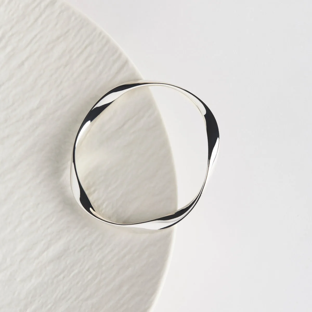 Large Garden of Eden Bangle (65mm)