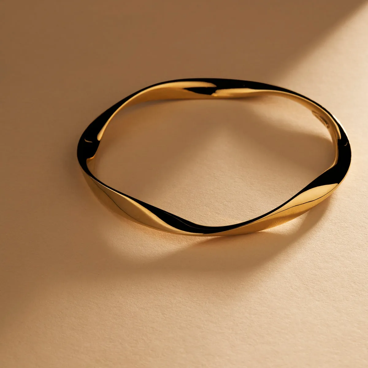 Large Garden of Eden Bangle (65mm)
