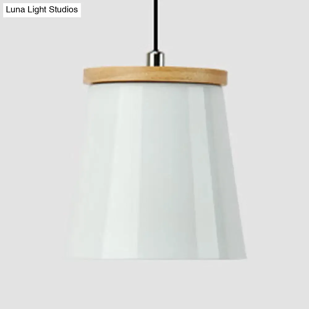 Nordic Style Metal Pendant Light for Balcony and Hallway with Tapered Shade