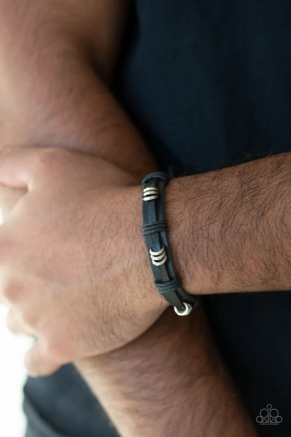 Paparazzi Rodeo Ringleader Black Sliding Knot Bracelet - P9UR-BKXX-450XX