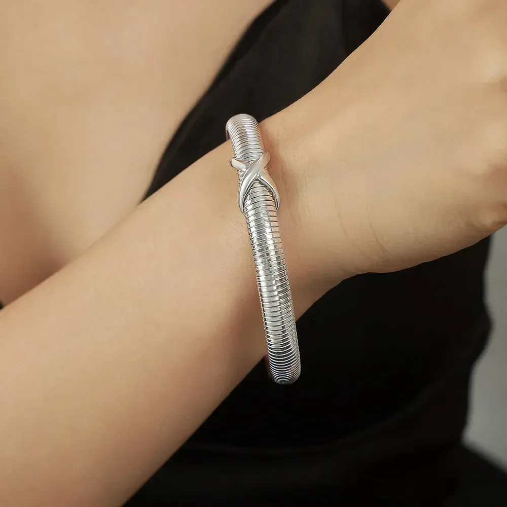 Titanium Steel Gold-plated Retro Personality Line Crossing Knot Design Snake Bone Chain Bracelet