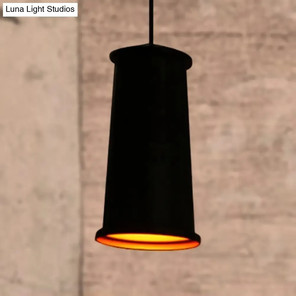 Vintage Style Pendant Light with Metal Shade | 1 Bulb Suspension Lighting for Dining Room in Black/White/Bronze